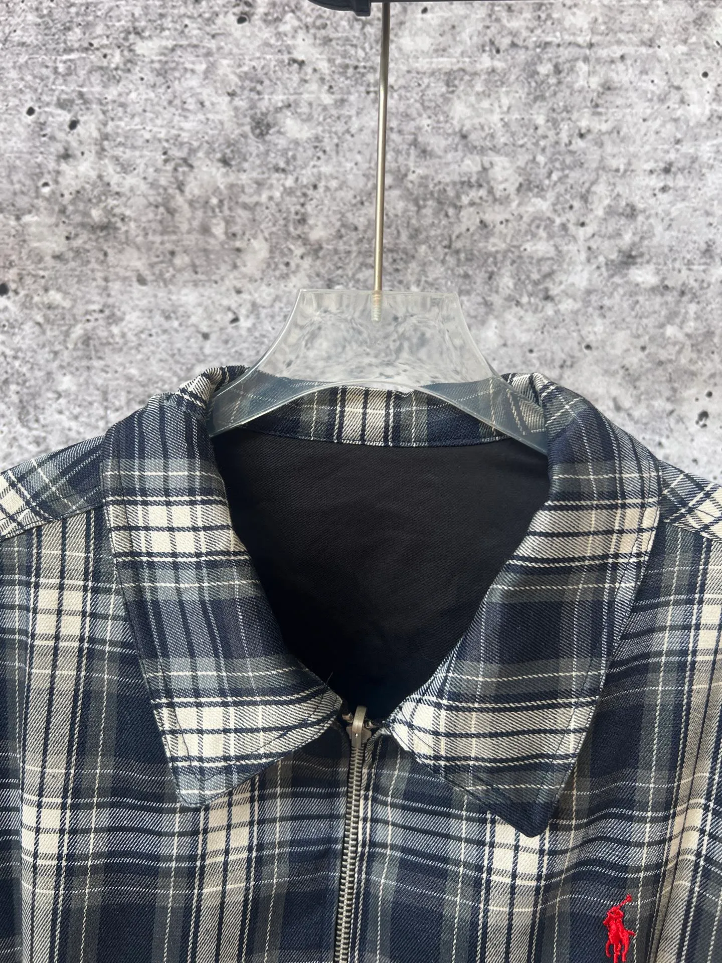 P390 Ralph Lauren autumn reversible jacket for men and women at the same price, reversible, one side is pure cotton woven, the inner plaid pattern, embroidery on both sides, and the craftsmanship details are restored